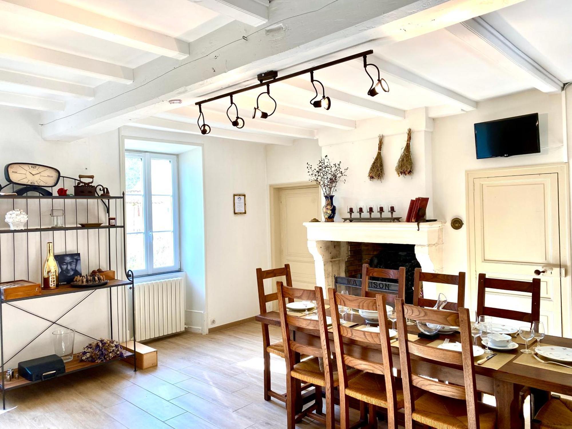 Aux Agapanthes, Chambres D'Hotes Charentaises De Charme Avec Piscine Aumagne Екстериор снимка