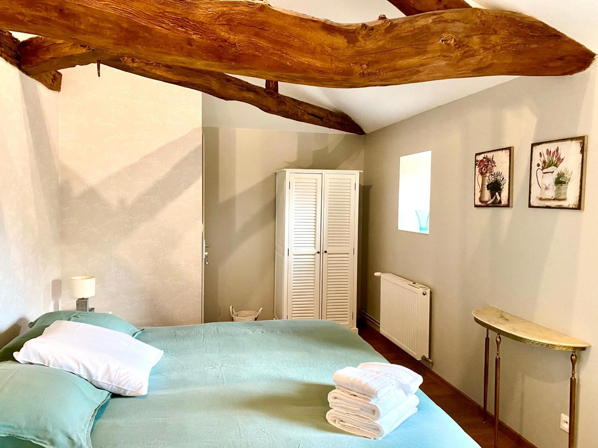 Aux Agapanthes, Chambres D'Hotes Charentaises De Charme Avec Piscine Aumagne Екстериор снимка